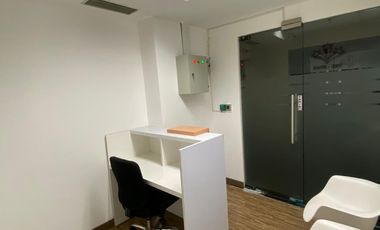 Disewakan Ruang Kantor Fully Furnished – Lantai 12A