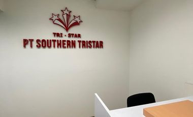 Disewakan Ruang Kantor Fully Furnished – Lantai 12A