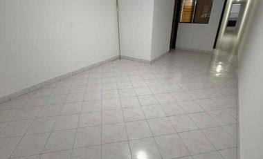 vendo  casa en la milagrosa primer piso con parqueadero carro