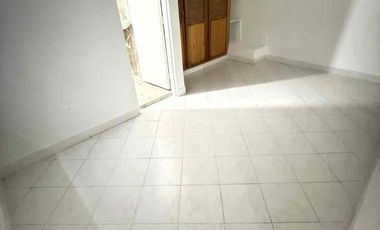 vendo  casa en la milagrosa primer piso con parqueadero carro