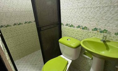 vendo  casa en la milagrosa primer piso con parqueadero carro