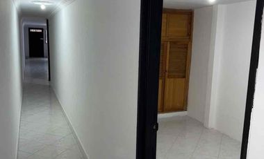 vendo  casa en la milagrosa primer piso con parqueadero carro