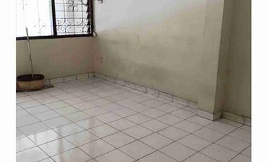 Disewakan rumah usaha lebar 6 jalan raya lebaar di kelapa gading jakut