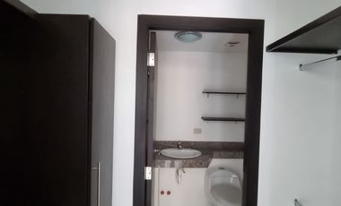 ¡Oportunidad! ¡Alquilo! Departamento 2 Dormitorios con baño/La Vista Towers, Seguridad!