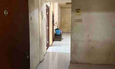 DISEWAKAN RUMAH 2½ LANTAI DI RAWA BELONG, KEBON JERUK, JAKARTA BARAT