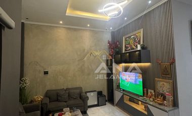 ANA RUMAH SEMI FURNISHED UK 6X22M DI JELAMBAR