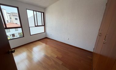 CASA EN VENTA AV CENTENARIO 2698 JARDIN CTO SERVICIO EN PRIVADA SEGURIDAD 3 RECAMARAS A 10 MIN DE SANTA FE