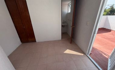 CASA EN VENTA AV CENTENARIO 2698 JARDIN CTO SERVICIO EN PRIVADA SEGURIDAD 3 RECAMARAS A 10 MIN DE SANTA FE