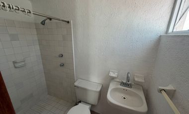 CASA EN VENTA AV CENTENARIO 2698 JARDIN CTO SERVICIO EN PRIVADA SEGURIDAD 3 RECAMARAS A 10 MIN DE SANTA FE