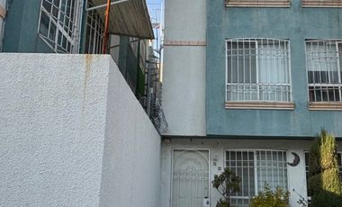 Casa remodelada en venta en Los Héroes Puebla | 4 recámaras | Patio social con asador | Privada