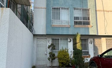 Casa remodelada en venta en Los Héroes Puebla | 4 recámaras | Patio social con asador | Privada