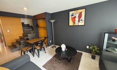 Casa remodelada en venta en Los Héroes Puebla | 4 recámaras | Patio social con asador | Privada