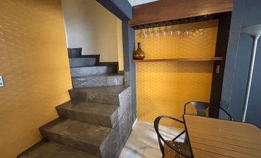 Casa remodelada en venta en Los Héroes Puebla | 4 recámaras | Patio social con asador | Privada