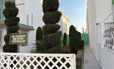 Casa remodelada en venta en Los Héroes Puebla | 4 recámaras | Patio social con asador | Privada