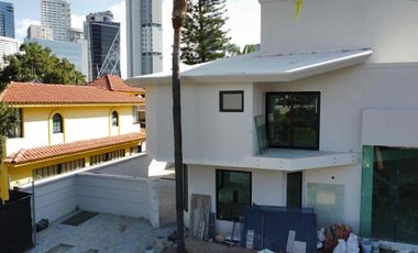 Se vende casa en Puerta de Hierro