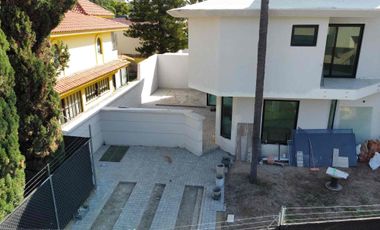 Se vende casa en Puerta de Hierro