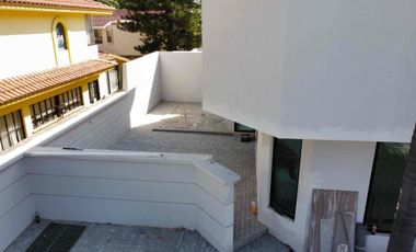 Se vende casa en Puerta de Hierro