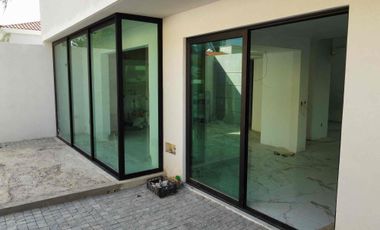 Se vende casa en Puerta de Hierro