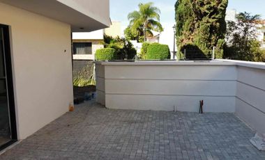 Se vende casa en Puerta de Hierro