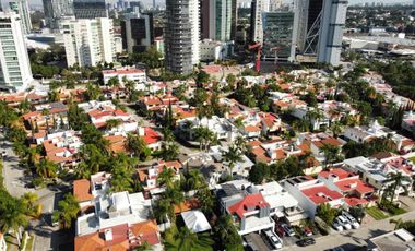 Se vende casa en Puerta de Hierro