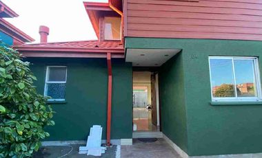 Linda casa Totalmente Remodelada en Portal de San Pedro