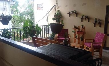Terreno con construcción de venta en manta norte