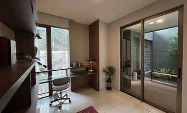 Rumah Minimalis Tropis 2 Lantai