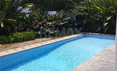 DIJUAL RUMAH MEWAH DI KEMANG JAKARTA SELATAN – PRIVATE POOL & SIAP HUNI