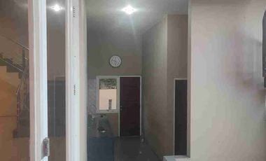 Sewa rumah jl bukit Amartha lokasi sangat strategis dekat dengan undip Tembalang