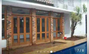 Dijual Rumah Turun harga dri 17 M jdi 13 M LT 663 m² Kemang Jakarta Selatan