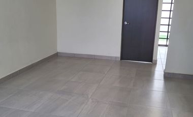Villa Fontana Diamante, casa en renta dentro de coto con seguridad 24/7 todos los servicios cerca