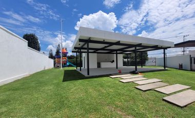 Villa Fontana Diamante, casa en renta dentro de coto con seguridad 24/7 todos los servicios cerca