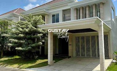 PAKUWON INDAH LARIZ LEBAR 18 FULL ALL NEW RENOVASI, SEMI FURNISHED