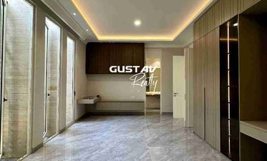 PAKUWON INDAH LARIZ LEBAR 18 FULL ALL NEW RENOVASI, SEMI FURNISHED