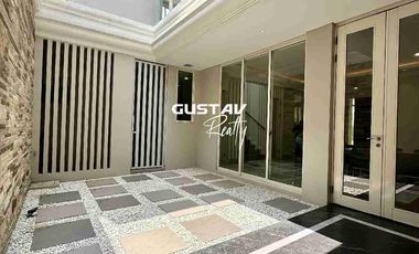 PAKUWON INDAH LARIZ LEBAR 18 FULL ALL NEW RENOVASI, SEMI FURNISHED