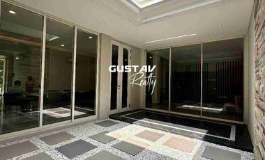PAKUWON INDAH LARIZ LEBAR 18 FULL ALL NEW RENOVASI, SEMI FURNISHED