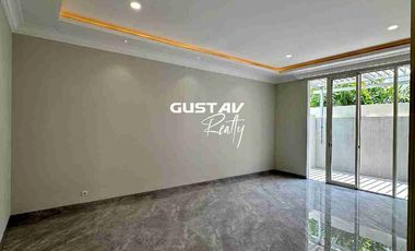 PAKUWON INDAH LARIZ LEBAR 18 FULL ALL NEW RENOVASI, SEMI FURNISHED