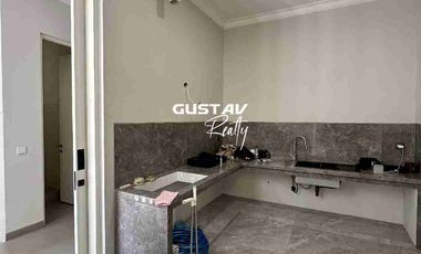 PAKUWON INDAH LARIZ LEBAR 18 FULL ALL NEW RENOVASI, SEMI FURNISHED