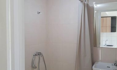 Disewakan Apartemen Summarecon Springlake Tower Fressia