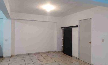 CASA EN RENTA PORTAL DEL AGUA SEMIAMUEBLADA