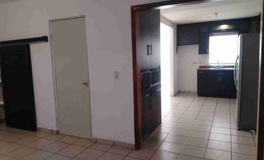 CASA EN RENTA PORTAL DEL AGUA SEMIAMUEBLADA