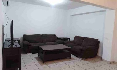 CASA EN RENTA PORTAL DEL AGUA SEMIAMUEBLADA