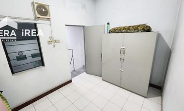 RUANG USAHA DAN RUMAH DIJUAL DI SOLO DEKAT TOL KLODRAN DAN STADION MANAHAN