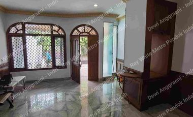 Dijual Rumah 2,5 Lantai di Taman Aries – Bangunan Luas, Siap Huni, Lokasi Strategis