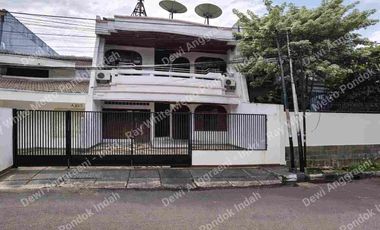 Dijual Rumah 2,5 Lantai di Taman Aries – Bangunan Luas, Siap Huni, Lokasi Strategis