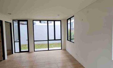 Dijual Rumah Baru 2 Lantai Bebas Banjir Super Strategis di Lippo Karawaci Utara