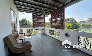 DIJUAL RUMAH MEWAH FULL FURNISHED DEKAT GEDUNG GRAHA SABA SOLO UTARA