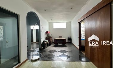 DIJUAL RUMAH MEWAH FULL FURNISHED DEKAT GEDUNG GRAHA SABA SOLO UTARA