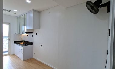 1BR Unfurnished Apartemen Madison Park - Mall Central Park