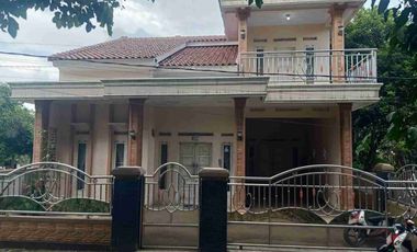 Rumah 2 Lantai 3 Kamar di Cipocok Jaya Dekat KP3B